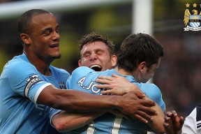 乐鱼体育官网入口-“高新体育中心：羽毛球选手演绎极限技巧与团队协作”