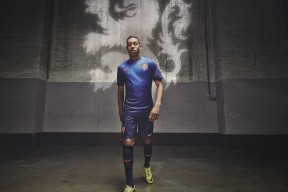 乐鱼体育app官网下载-国际热身赛中国女足战平 球迷鼓励球队努力，国足热身赛视频